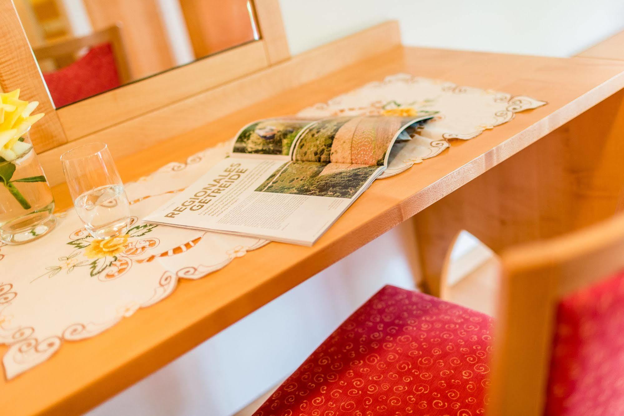 Hotel Gschwangut Lana Kültér fotó