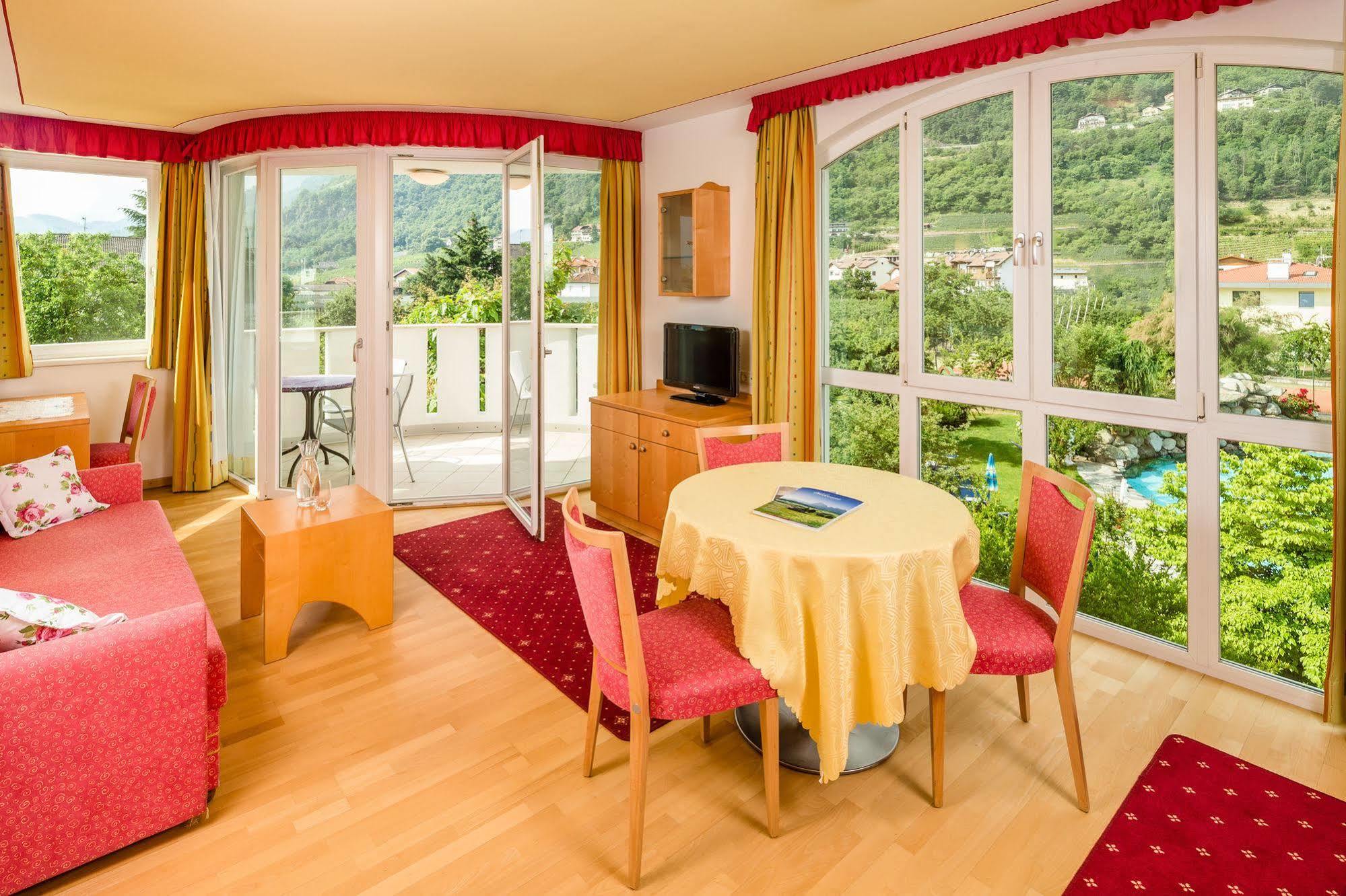 Hotel Gschwangut Lana Kültér fotó